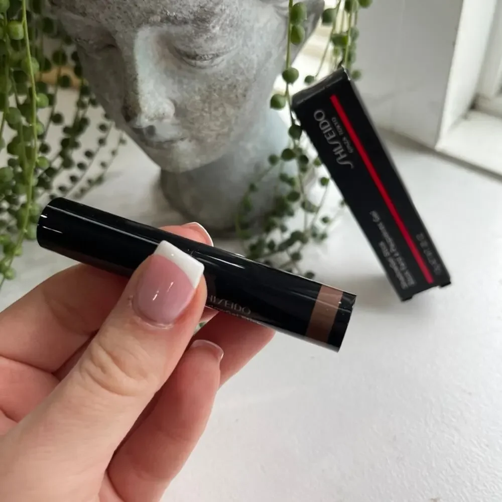 NEW Shiseido ShadowGel Stick in Sandalwood Smoke Brown